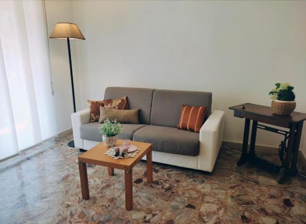 Appartamento Delizioso Con Terrazzo In Centro-Delicious Apartment With Terrace San Remo Exterior foto